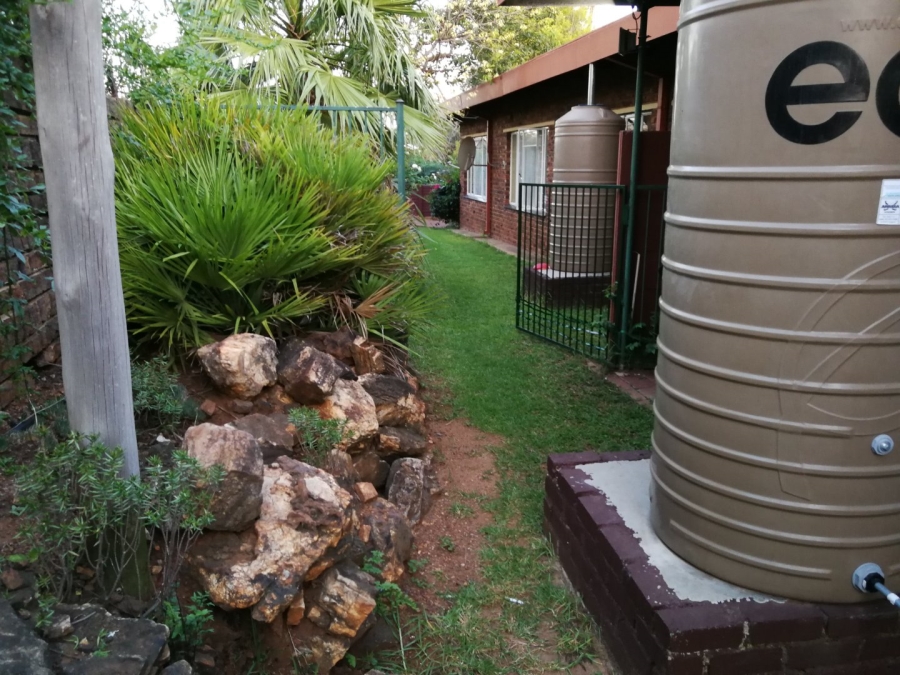 11 Bedroom Property for Sale in Clubview Gauteng