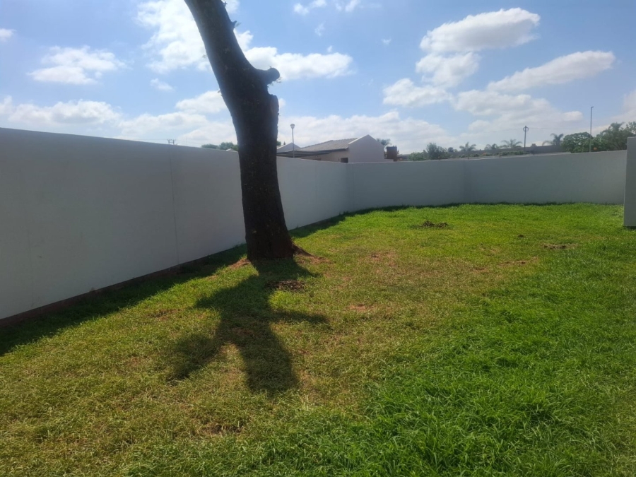 To Let 2 Bedroom Property for Rent in Rietvalleirand Gauteng