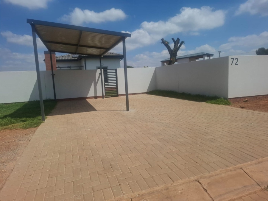 To Let 2 Bedroom Property for Rent in Rietvalleirand Gauteng