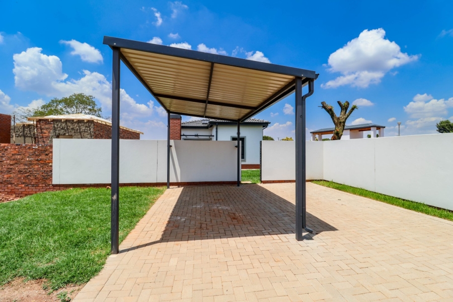 To Let 2 Bedroom Property for Rent in Rietvalleirand Gauteng