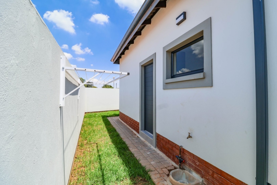 To Let 3 Bedroom Property for Rent in Rietvalleirand Gauteng