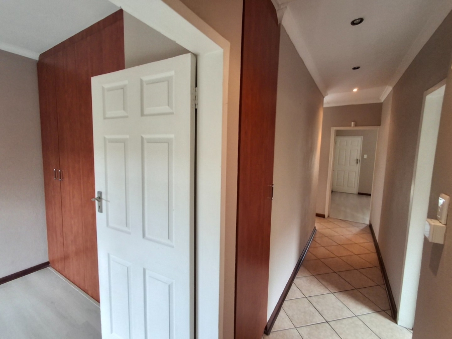 3 Bedroom Property for Sale in Vanderbijlpark SE 2 Gauteng