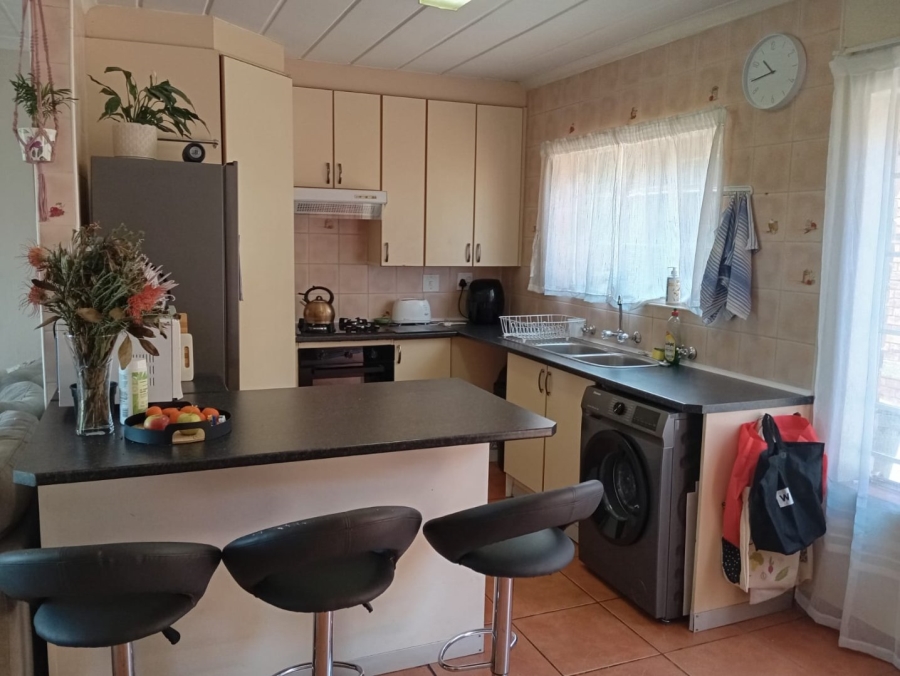 To Let 3 Bedroom Property for Rent in Murrayfield Gauteng