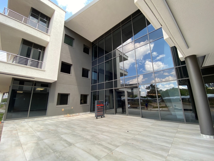 To Let commercial Property for Rent in Die Hoewes Gauteng