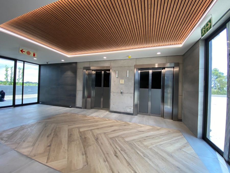 To Let commercial Property for Rent in Die Hoewes Gauteng