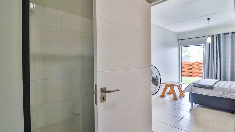 2 Bedroom Property for Sale in Aspen Hills Gauteng