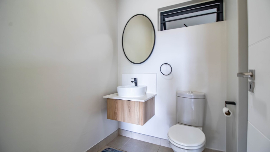 2 Bedroom Property for Sale in Aspen Hills Gauteng