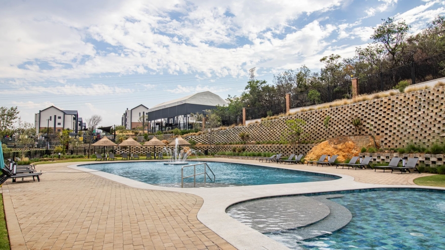 2 Bedroom Property for Sale in Aspen Hills Gauteng