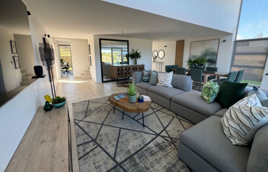 4 Bedroom Property for Sale in Nietgedacht Gauteng