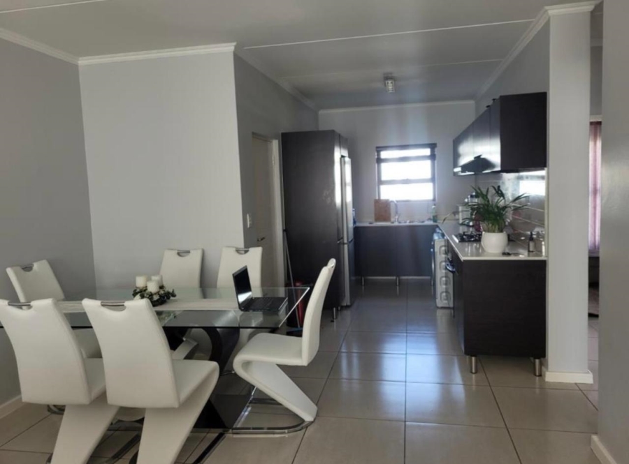 To Let  Bedroom Property for Rent in Greenstone Hill Gauteng