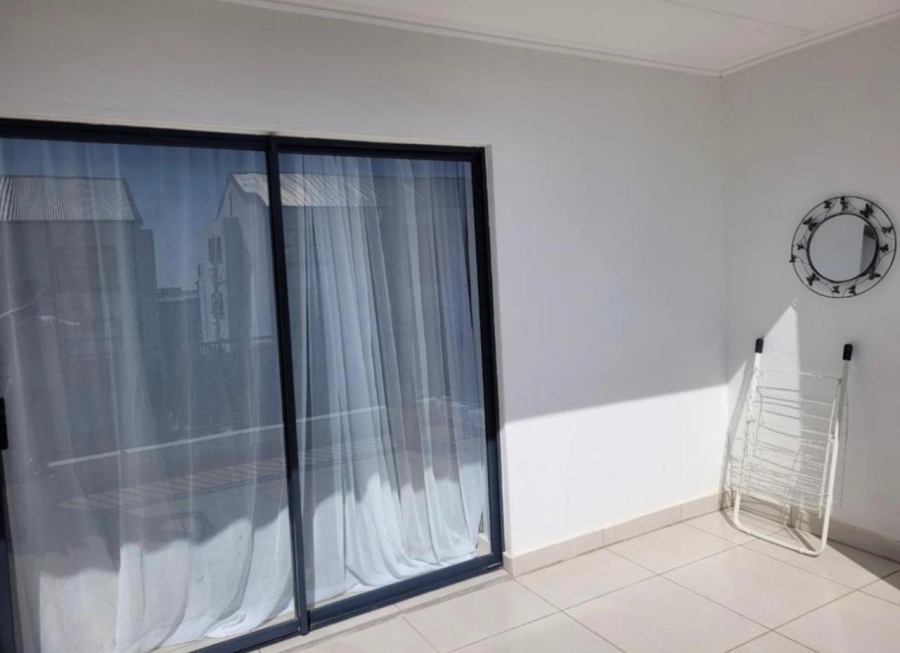 To Let  Bedroom Property for Rent in Greenstone Hill Gauteng