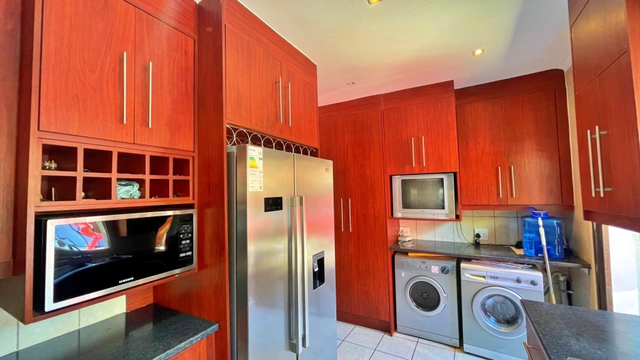 3 Bedroom Property for Sale in Theresa Park Gauteng