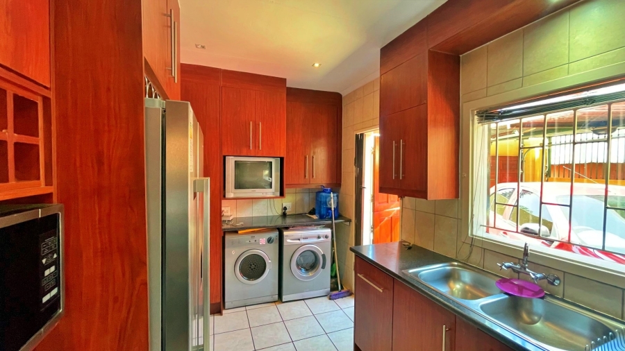 3 Bedroom Property for Sale in Theresa Park Gauteng