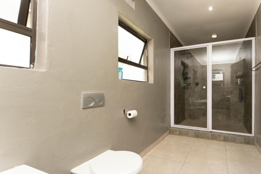 To Let 4 Bedroom Property for Rent in Sharonlea Gauteng