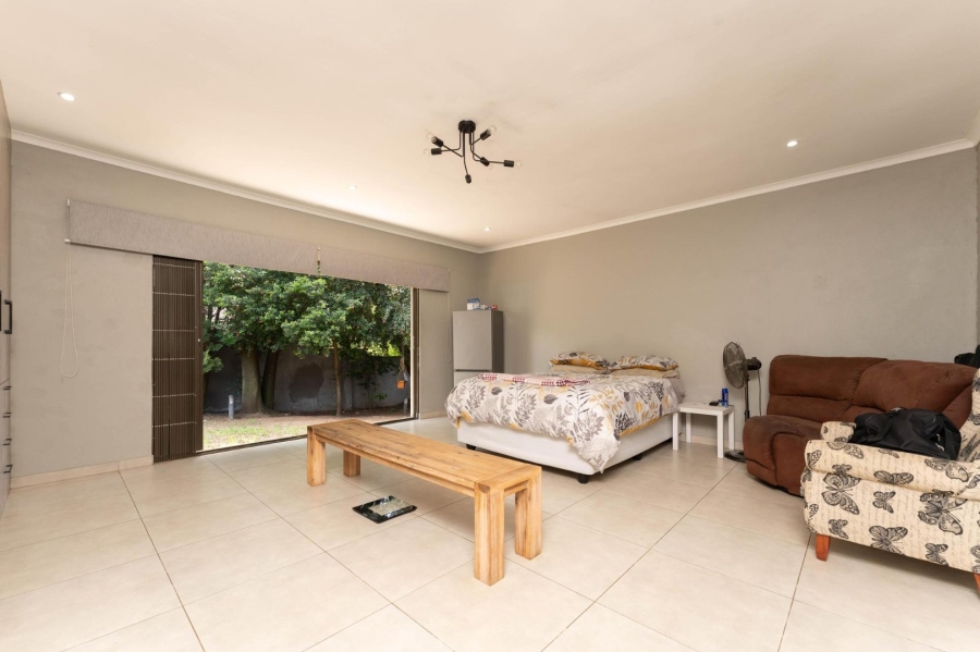 To Let 4 Bedroom Property for Rent in Sharonlea Gauteng