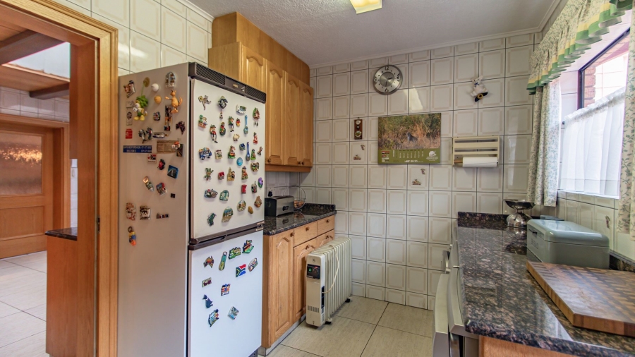 4 Bedroom Property for Sale in Bedfordview Gauteng