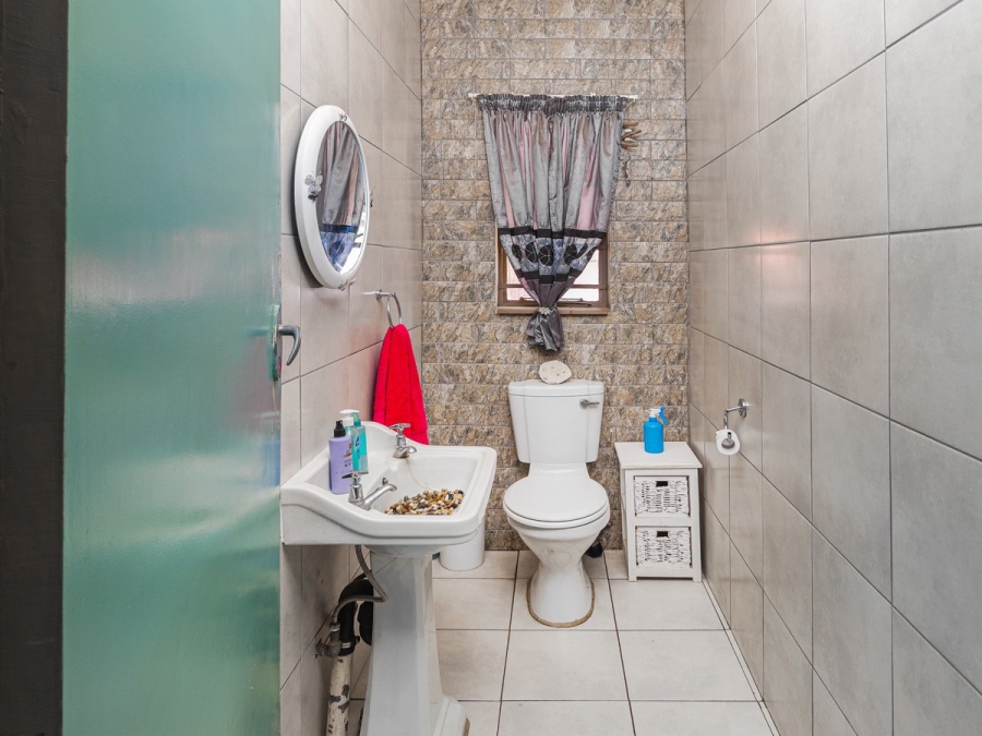 3 Bedroom Property for Sale in Valhalla Gauteng