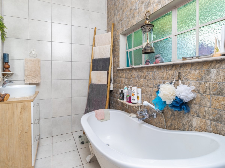 3 Bedroom Property for Sale in Valhalla Gauteng