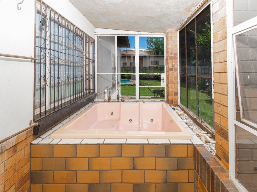 3 Bedroom Property for Sale in Valhalla Gauteng