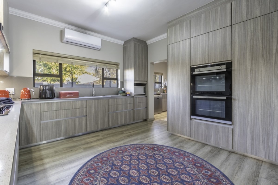 3 Bedroom Property for Sale in Greenstone Hill Gauteng