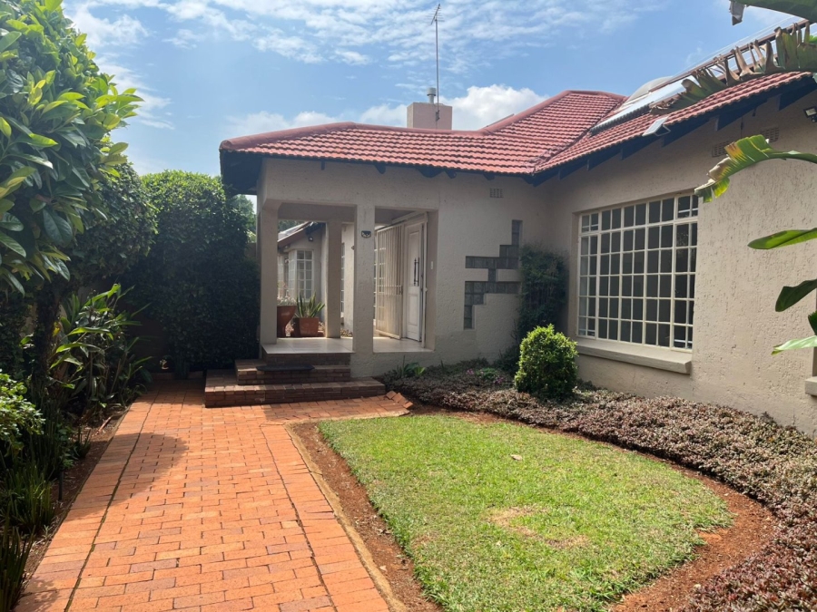  Bedroom Property for Sale in Bedfordview Gauteng
