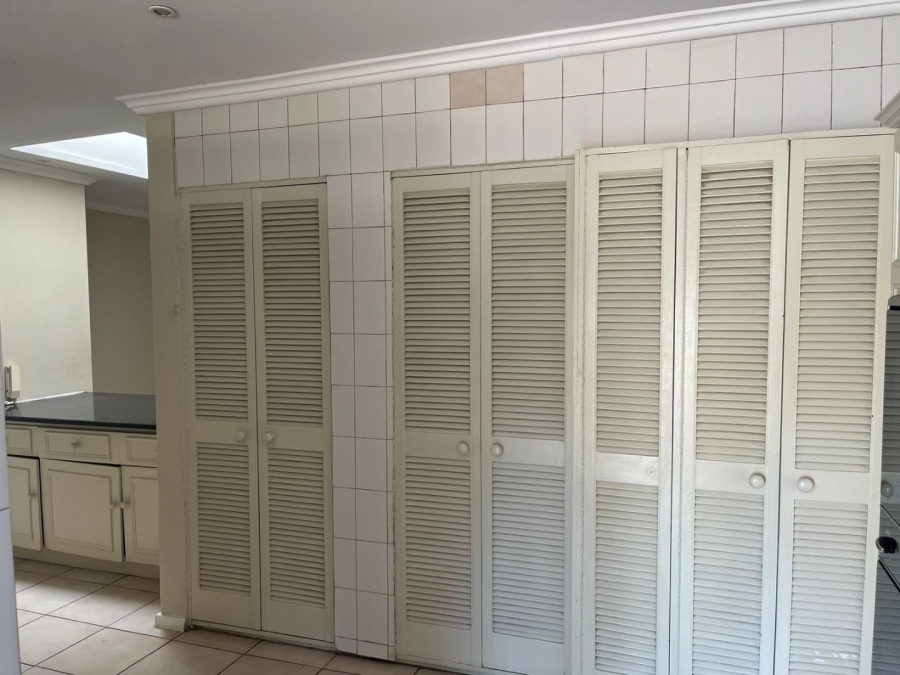 Bedroom Property for Sale in Bedfordview Gauteng