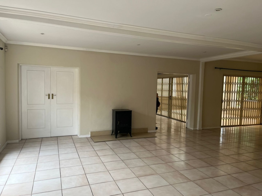  Bedroom Property for Sale in Bedfordview Gauteng
