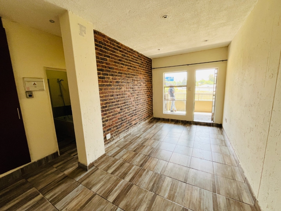 2 Bedroom Property for Sale in Buccleuch Gauteng