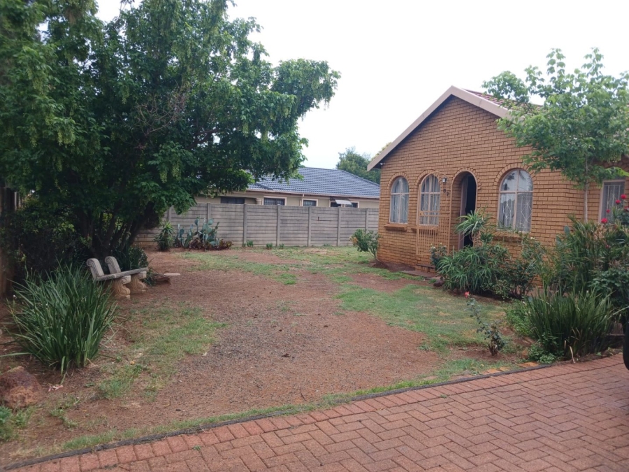 To Let 3 Bedroom Property for Rent in Albertsdal Gauteng