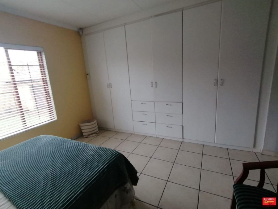 To Let 4 Bedroom Property for Rent in Thatchfield Glen Gauteng