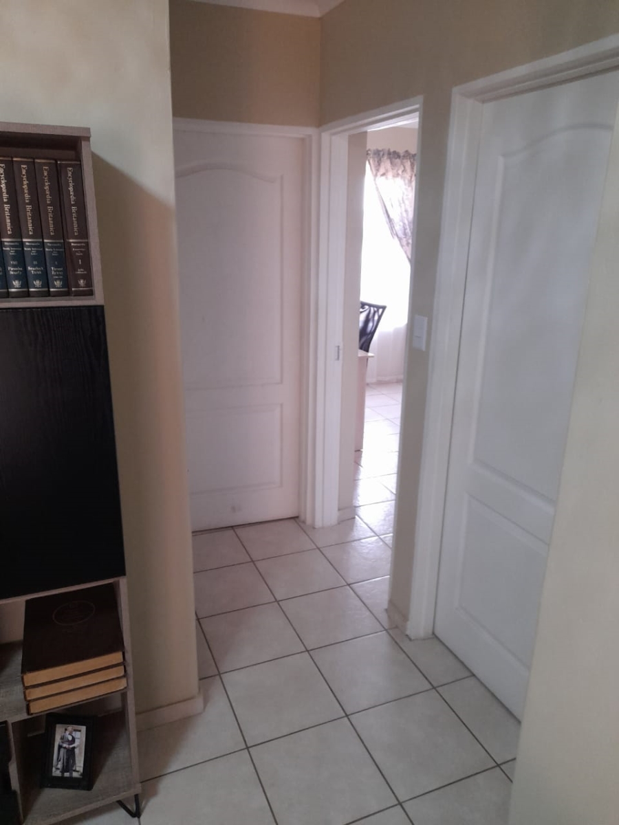 To Let 2 Bedroom Property for Rent in Rynfield A H Gauteng