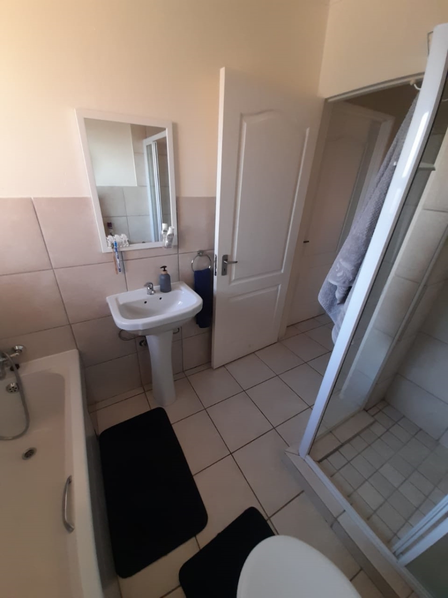 To Let 2 Bedroom Property for Rent in Rynfield A H Gauteng