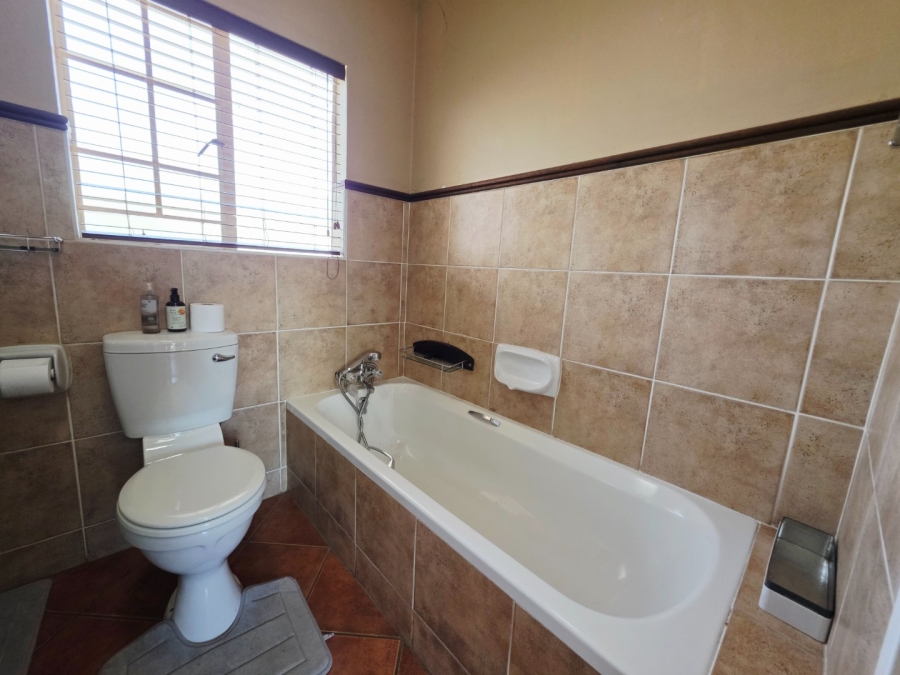 3 Bedroom Property for Sale in Equestria Gauteng