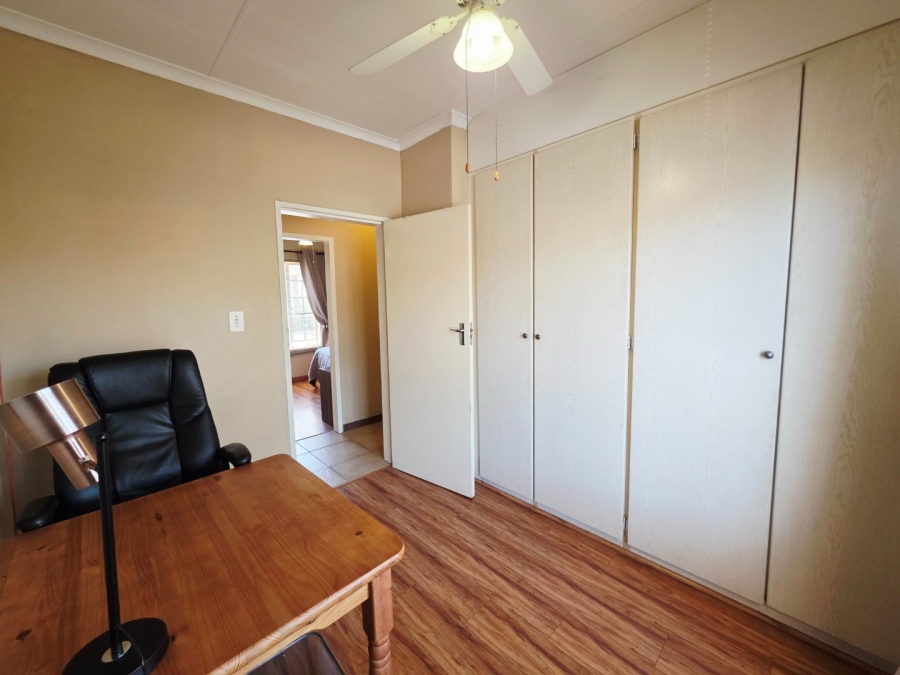 3 Bedroom Property for Sale in Equestria Gauteng