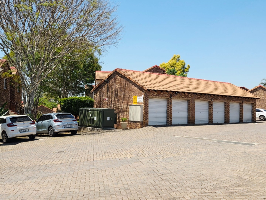3 Bedroom Property for Sale in Equestria Gauteng