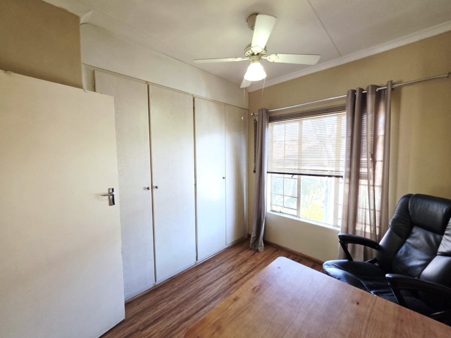 3 Bedroom Property for Sale in Equestria Gauteng