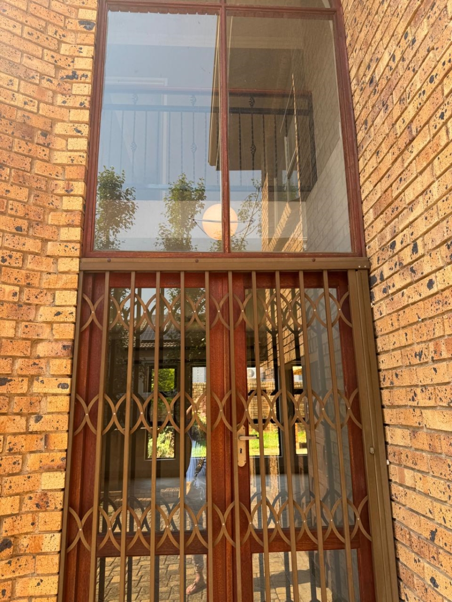 4 Bedroom Property for Sale in Amberfield Valley Gauteng