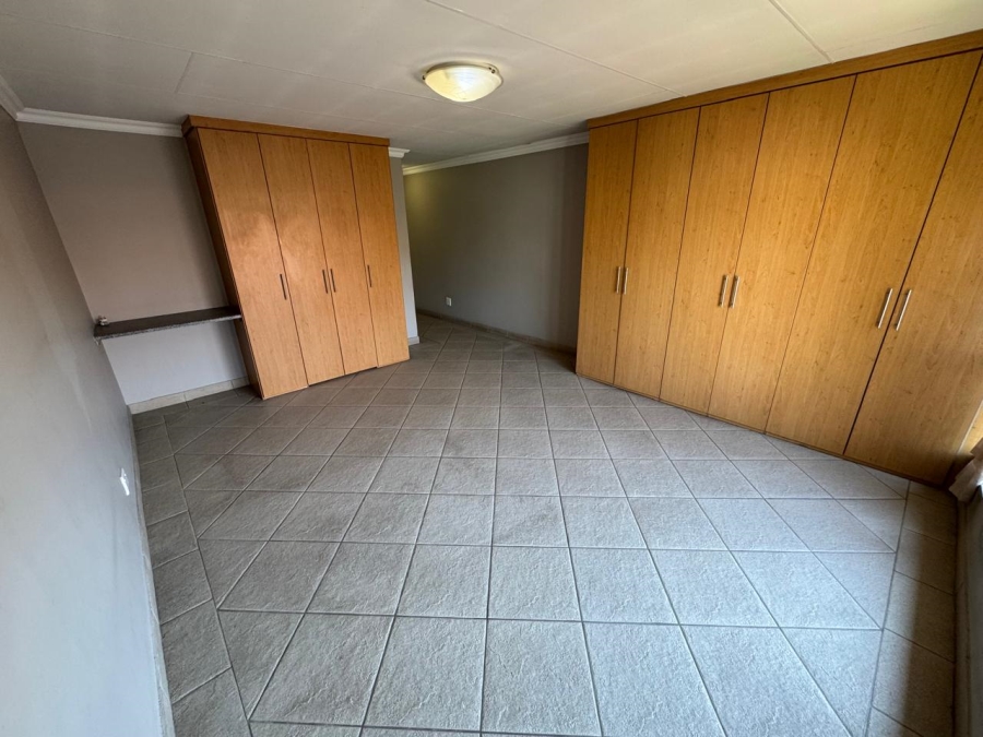 4 Bedroom Property for Sale in Amberfield Valley Gauteng