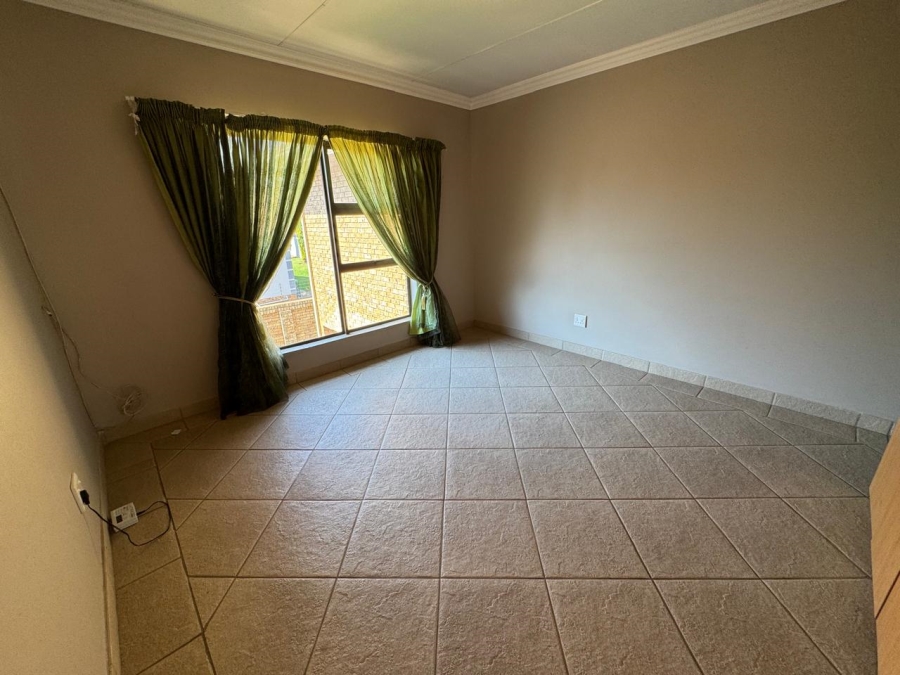 4 Bedroom Property for Sale in Amberfield Valley Gauteng