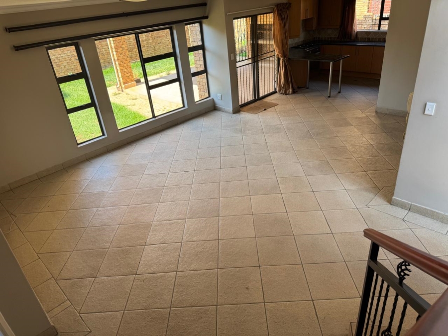 4 Bedroom Property for Sale in Amberfield Valley Gauteng