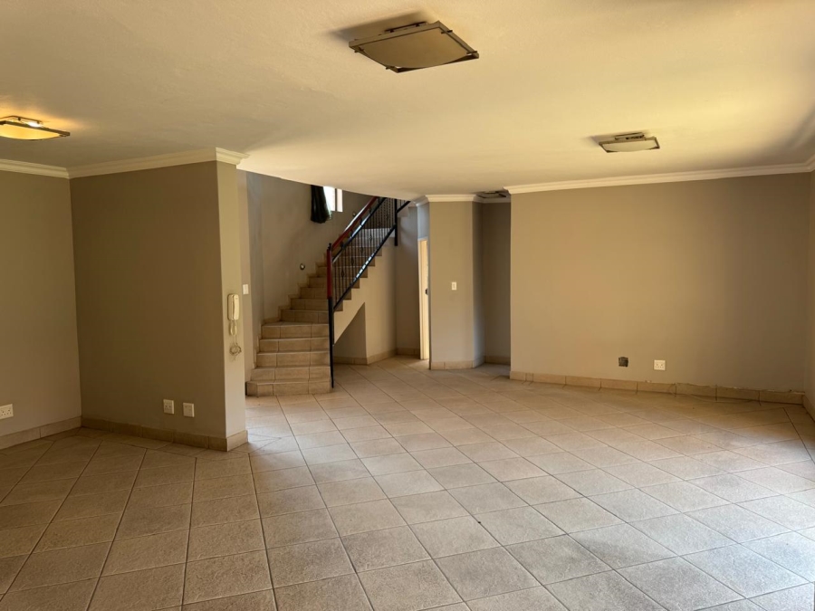 4 Bedroom Property for Sale in Amberfield Valley Gauteng