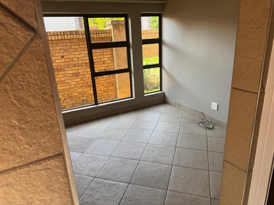 4 Bedroom Property for Sale in Amberfield Valley Gauteng