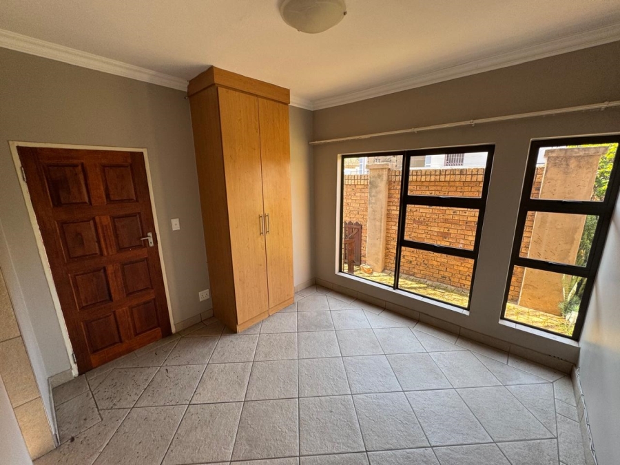 4 Bedroom Property for Sale in Amberfield Valley Gauteng