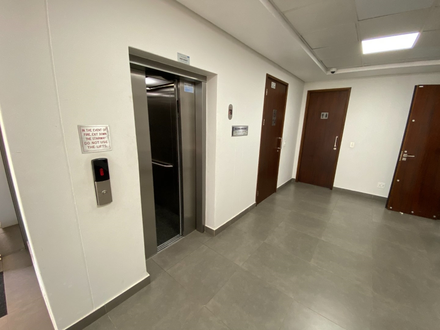 To Let commercial Property for Rent in Midridge Park Gauteng