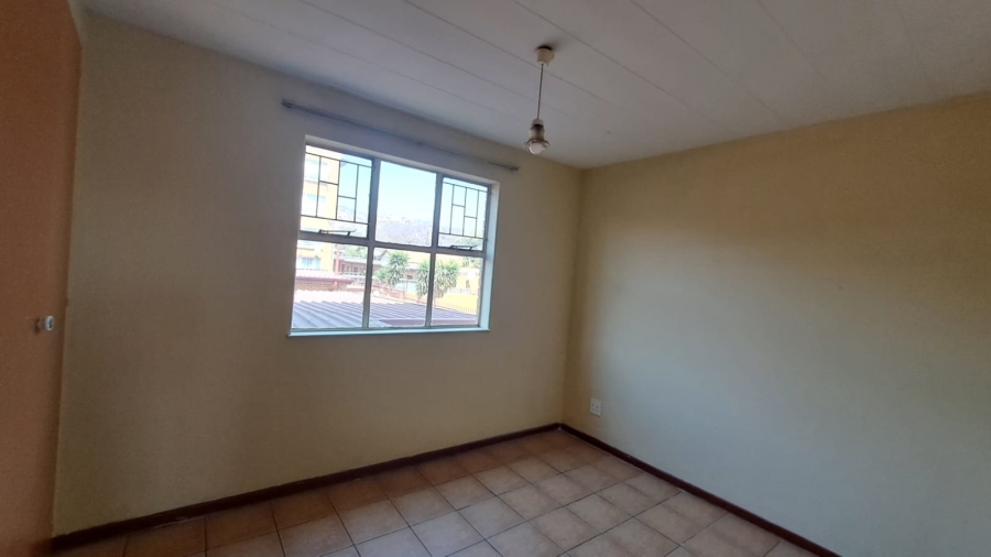 To Let 2 Bedroom Property for Rent in Pretoria Gardens Gauteng