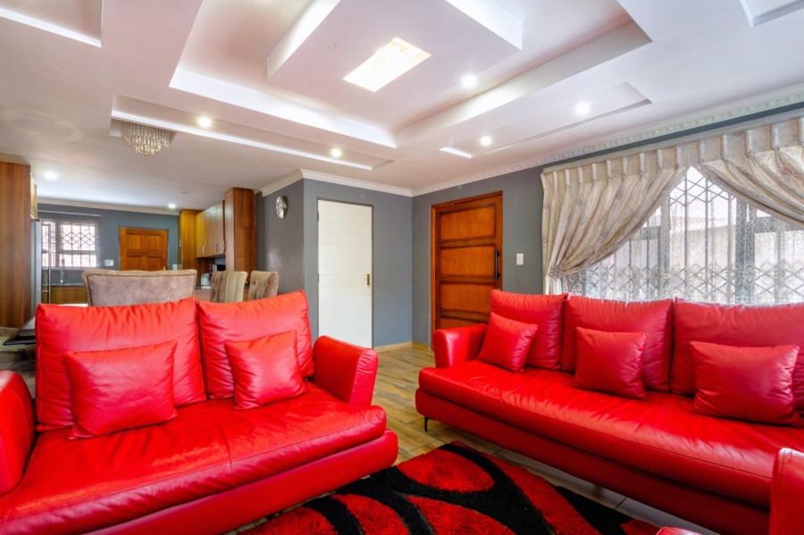 4 Bedroom Property for Sale in Cosmo City Gauteng