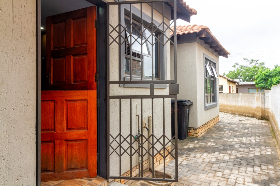 4 Bedroom Property for Sale in Cosmo City Gauteng