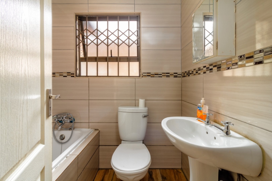 4 Bedroom Property for Sale in Cosmo City Gauteng