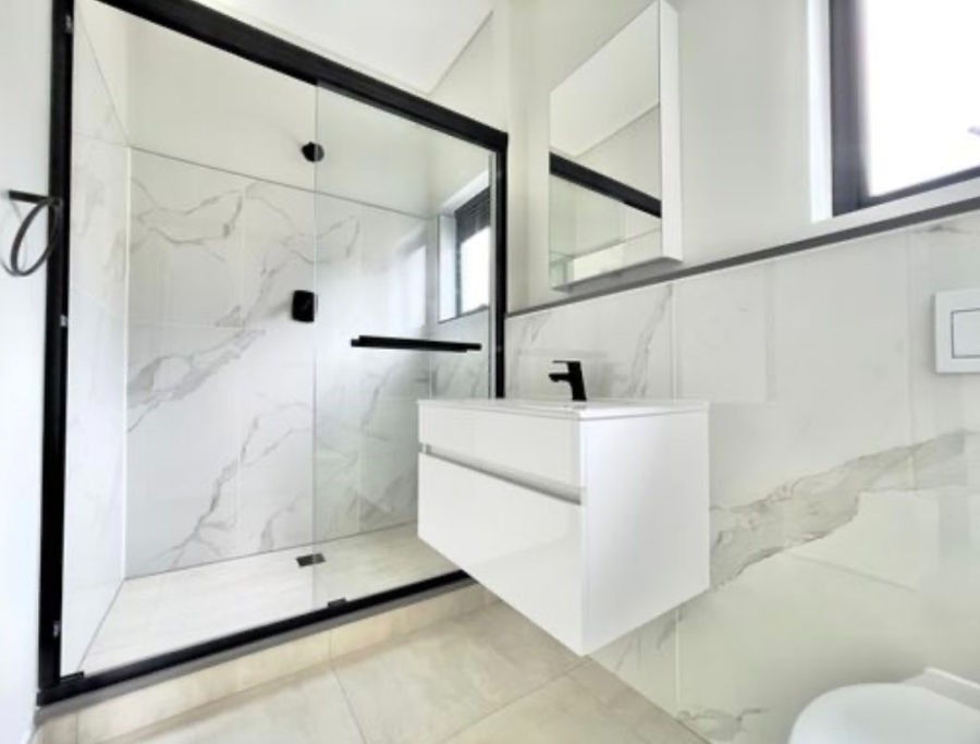 To Let 3 Bedroom Property for Rent in Waterfall Gauteng