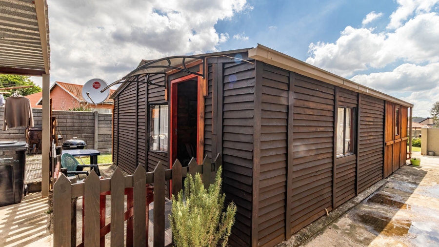 3 Bedroom Property for Sale in Norkem Park Gauteng